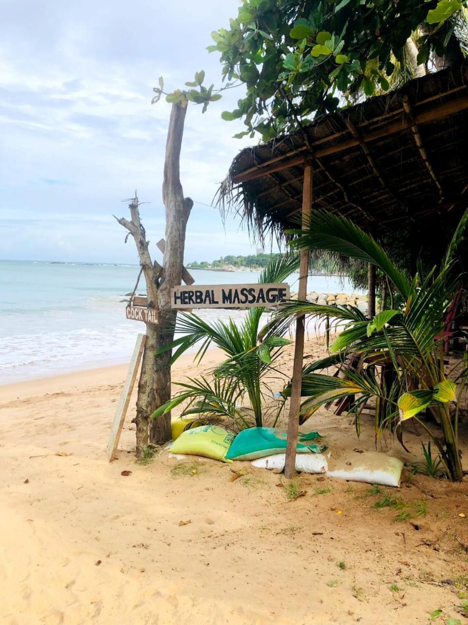Lucky Sea Beach Hotel Tangalle Exterior foto